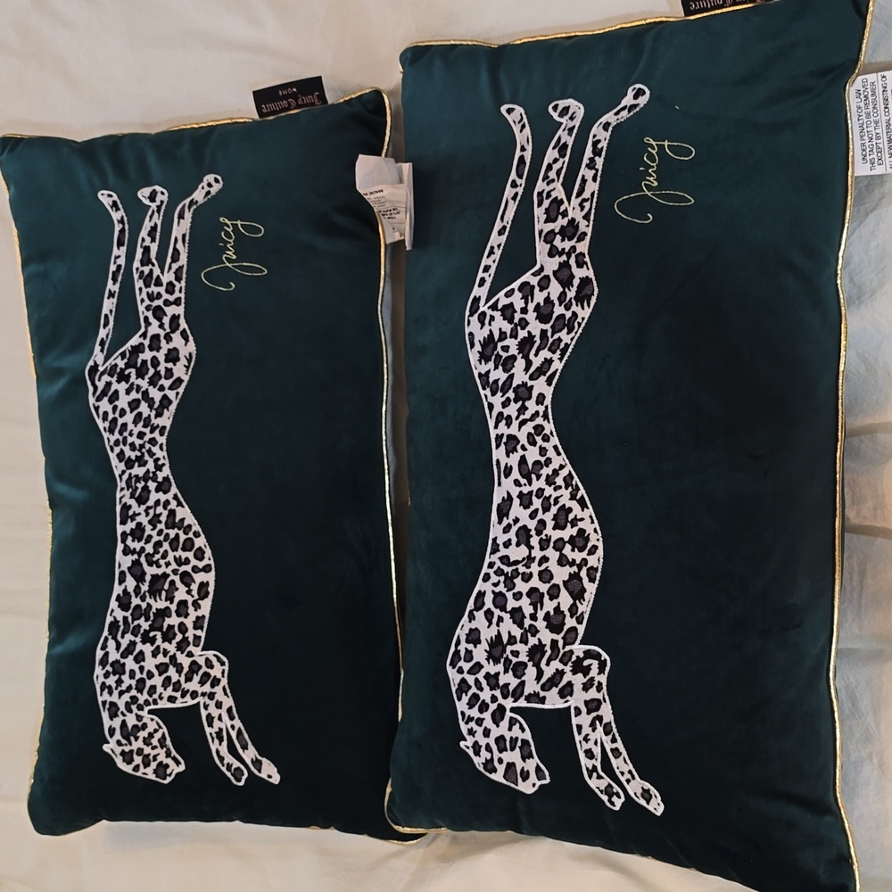 Juicy‎ Couture Home Pillow Pair